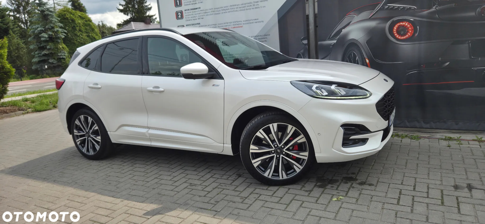 Ford Kuga 2.5P PHEV FWD ST-Line X - 3