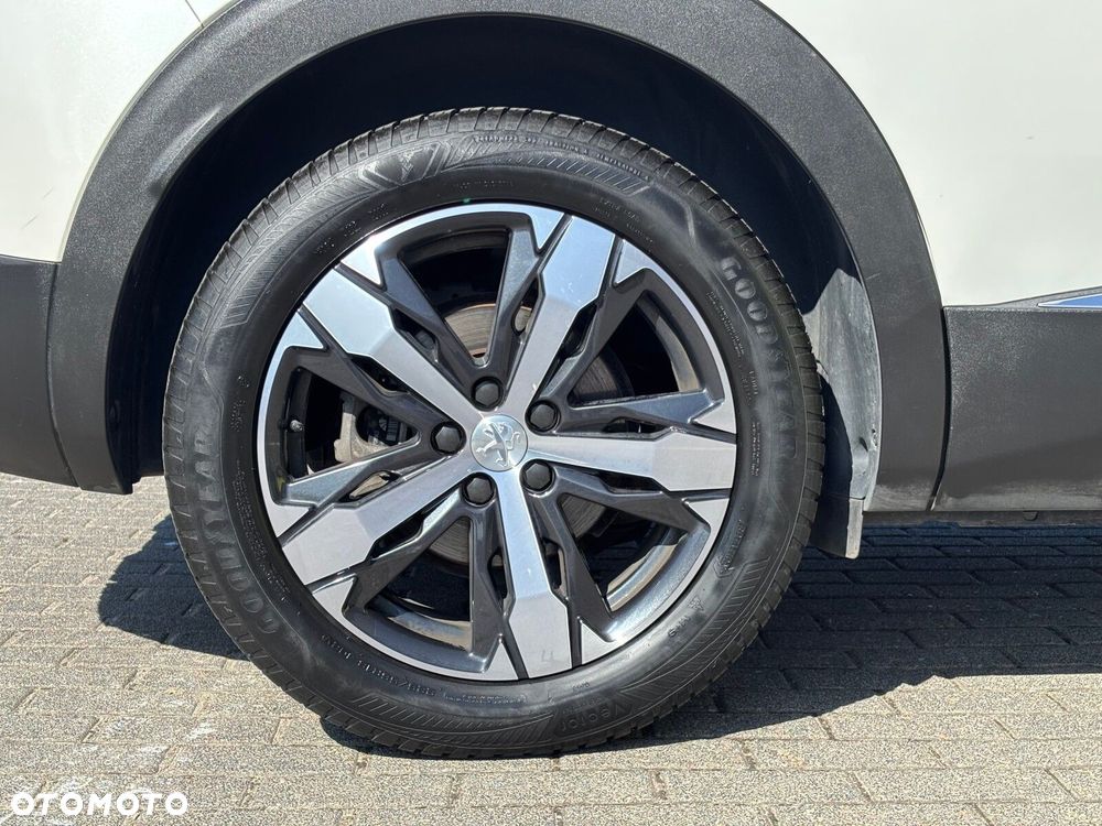 Peugeot 3008 1.5 BlueHDi Allure Pack S&S EAT8 - 14