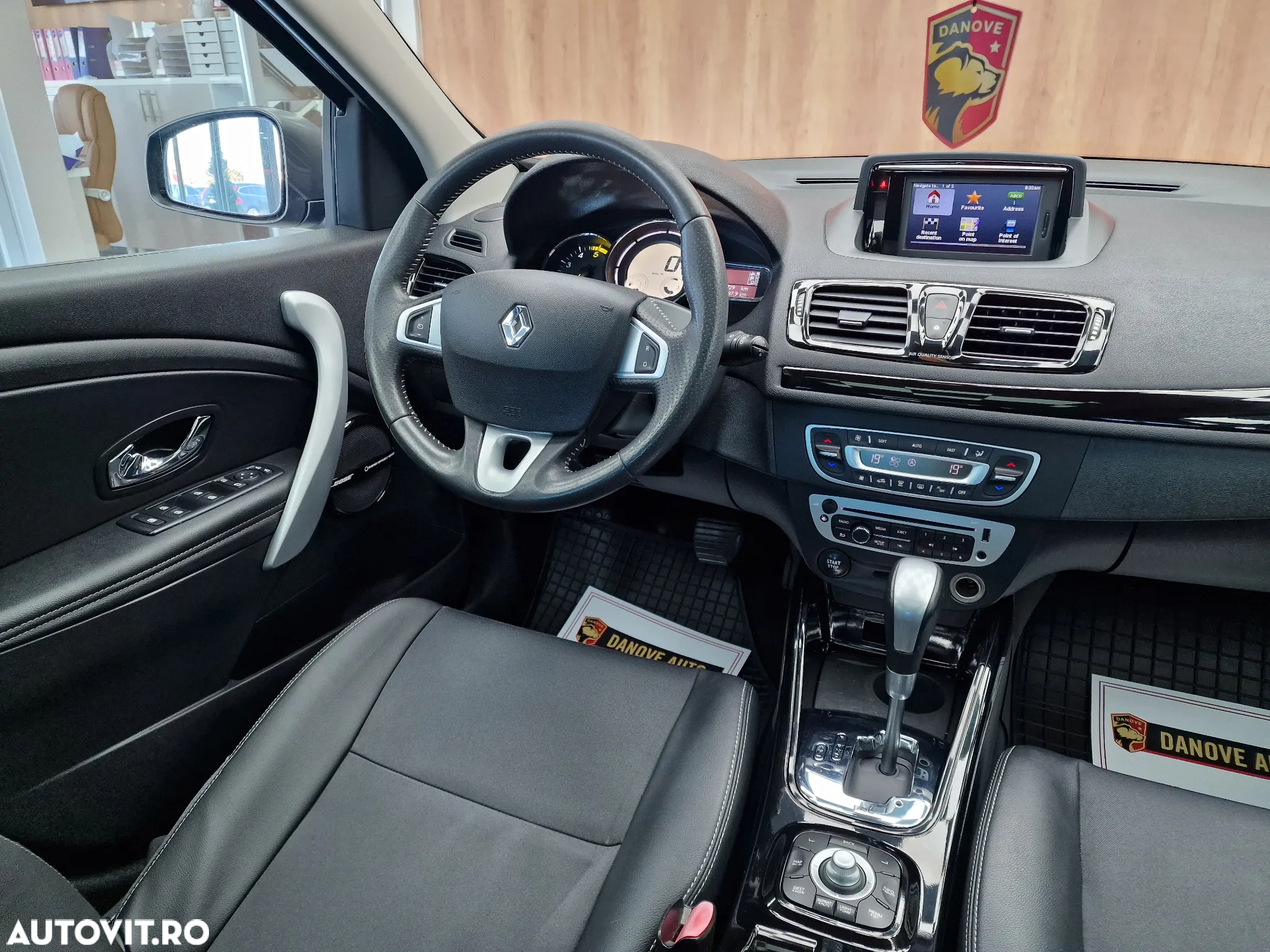 Renault Megane dCi 110 FAP EDC Bose Edition - 17