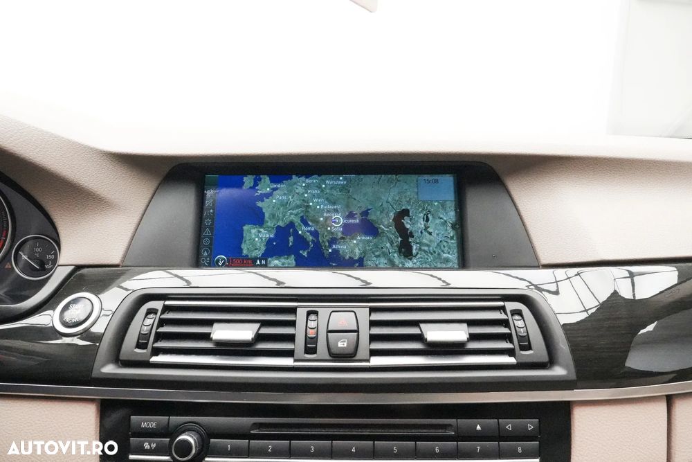 BMW Seria 5 520d xDrive - 21