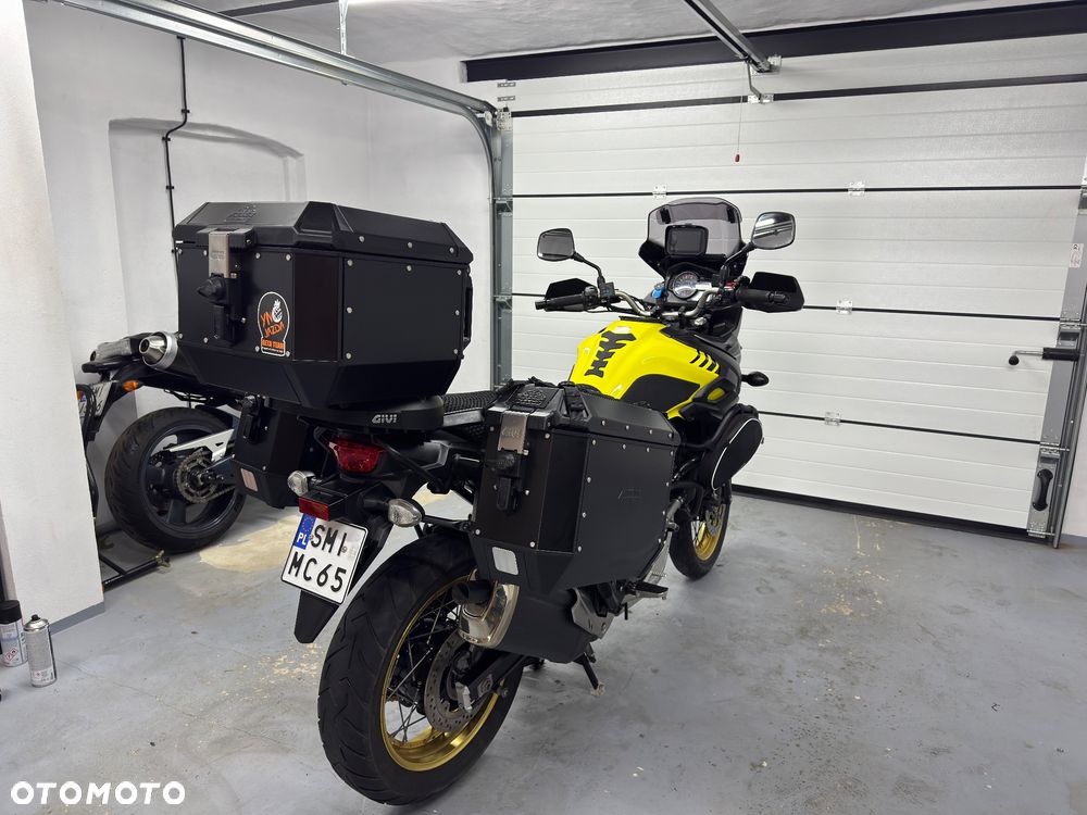 Suzuki V-STROM - 7