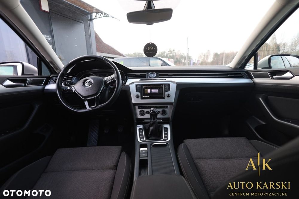 Volkswagen Passat - 39