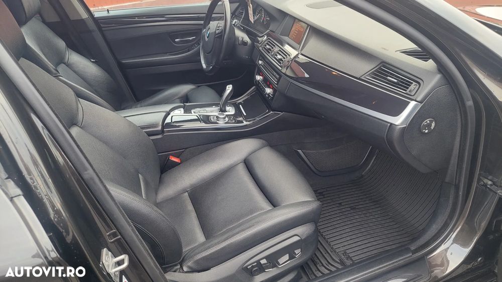 BMW Seria 5 520d Aut. Luxury Line - 14
