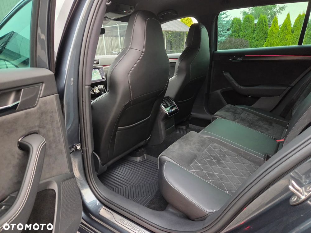 Skoda Superb 2.0 TDI 4x4 DSG Sportline - 13