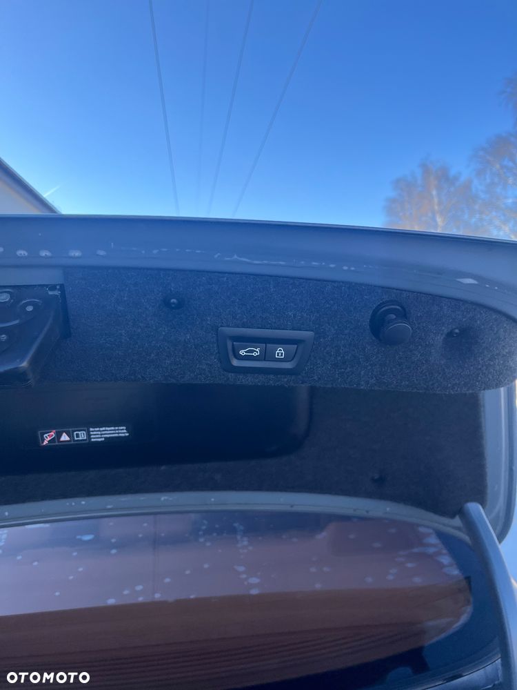 BMW Seria 5 528i xDrive - 3