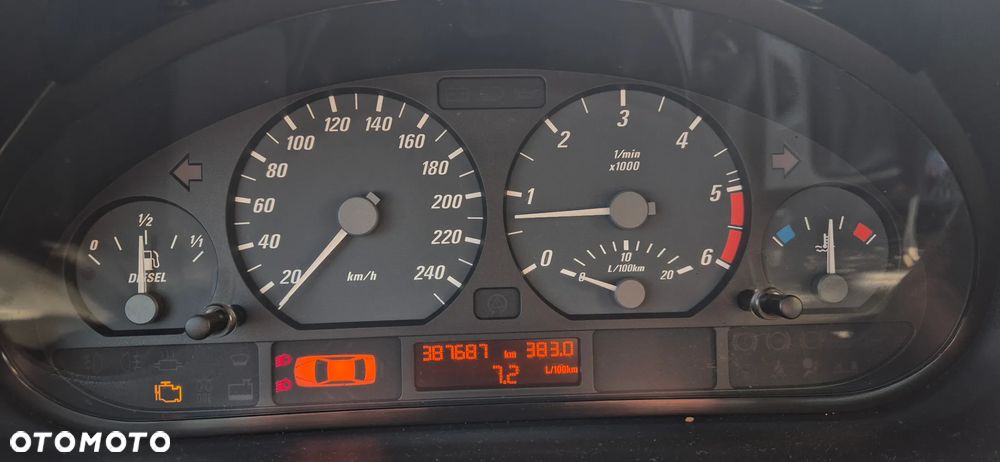 BMW Seria 3 330 Cd Edition Lifestyle - 12