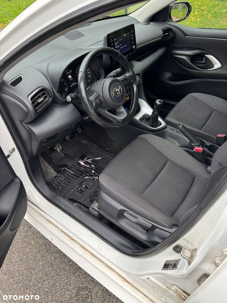 Toyota Yaris - 7