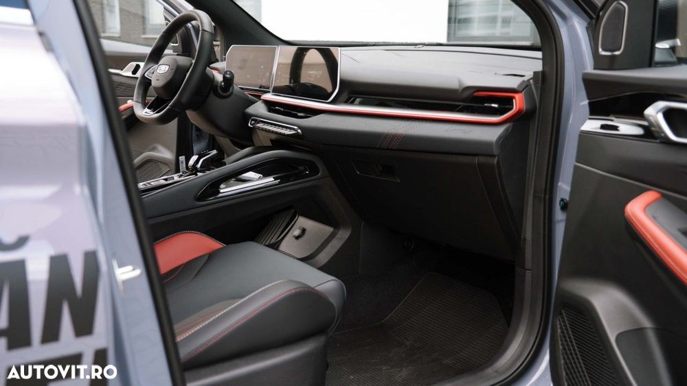 Geely Coolray - 27
