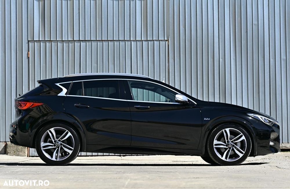 Infiniti Q30 2.2d DCT AWD City Black Edition - 7