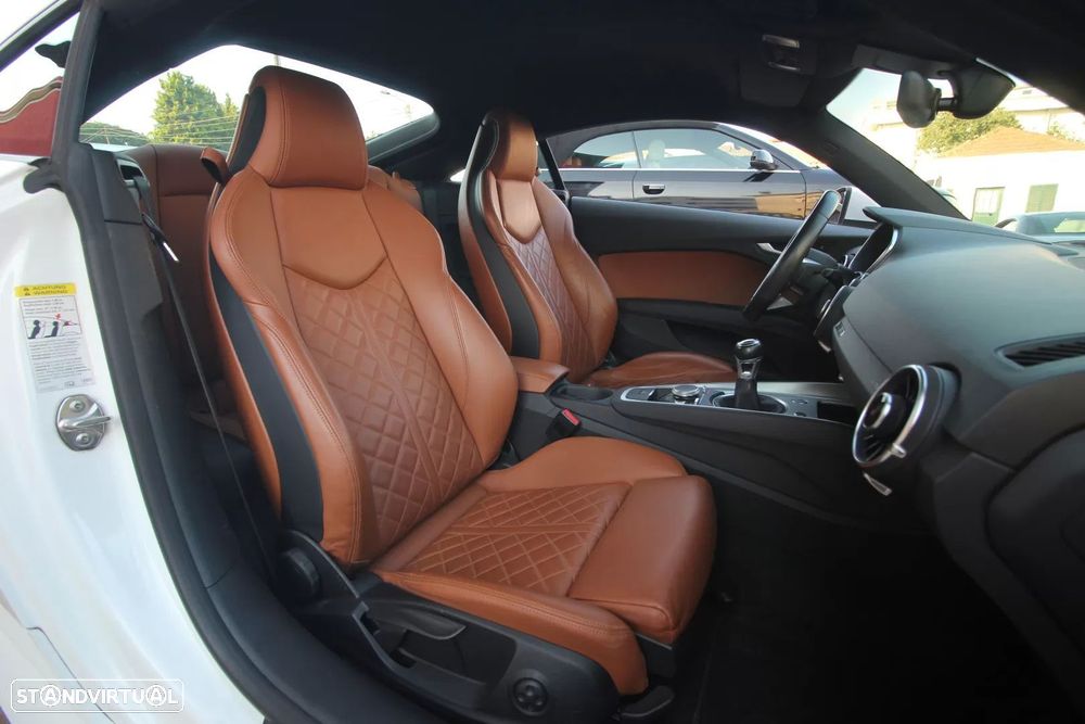 Audi TT Coupé - 23