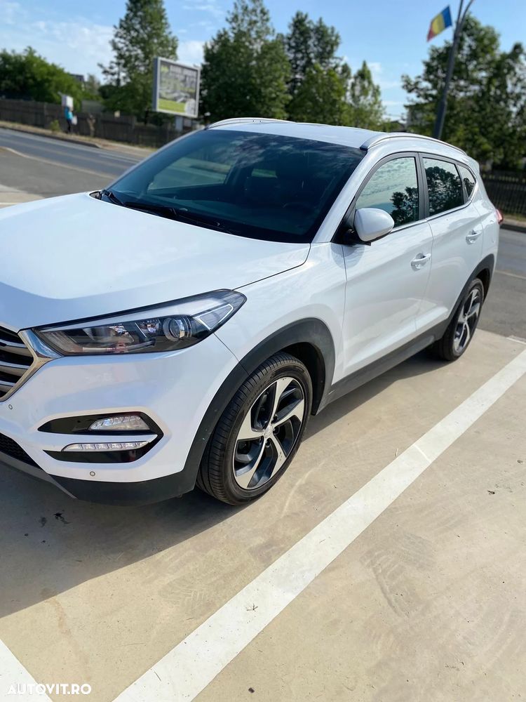 Hyundai Tucson - 2