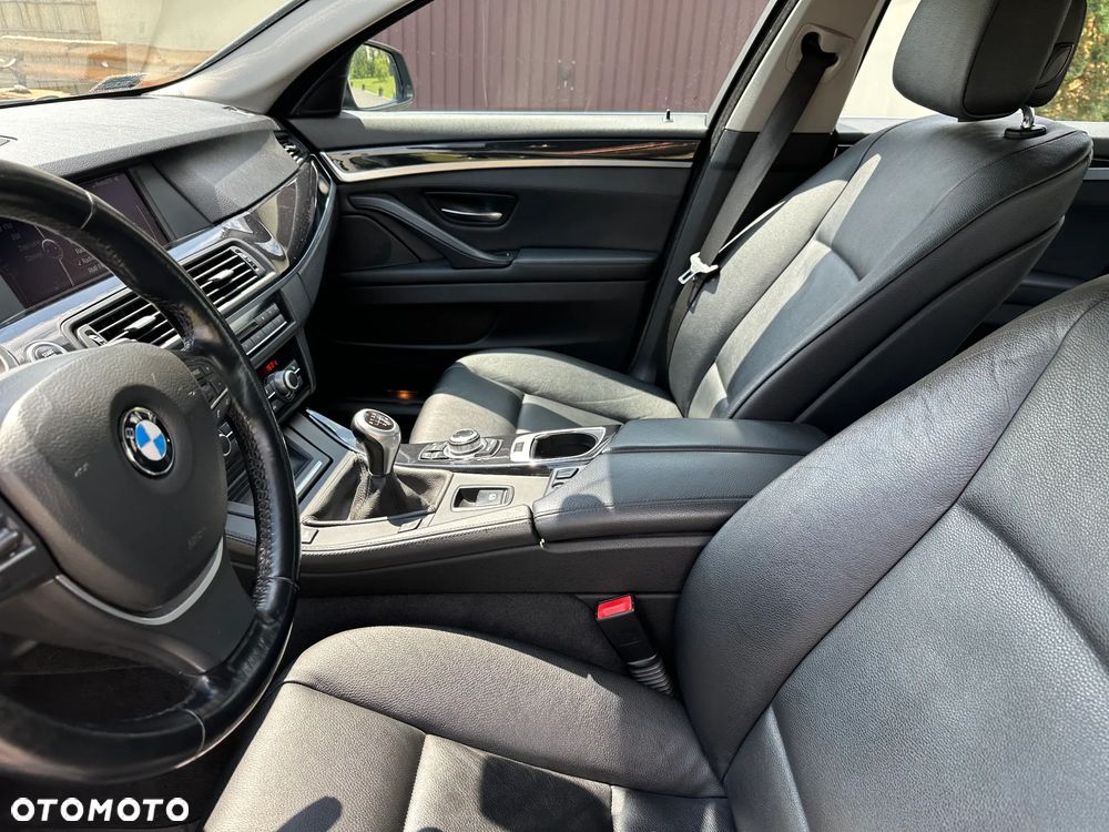 BMW Seria 5 520d Modern Line - 16