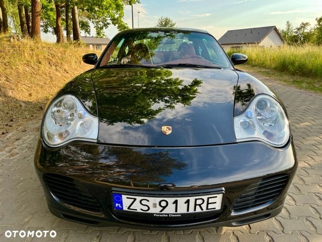 Porsche 911 - 33