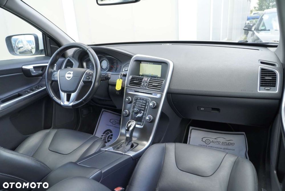 Volvo XC 60 D4 Geartronic Kinetic - 11