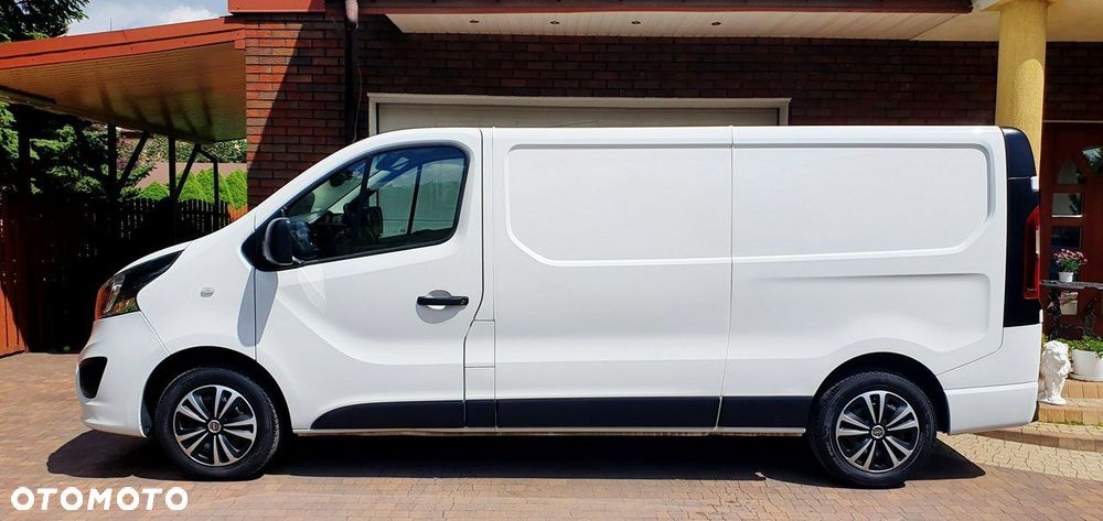 Opel Vivaro - 32