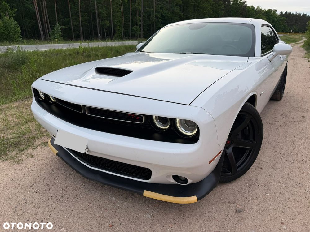Dodge Challenger - 5