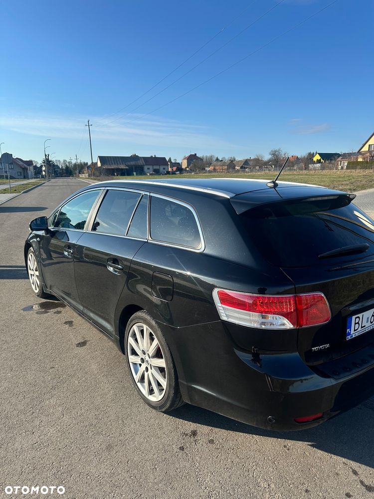 Toyota Avensis - 5