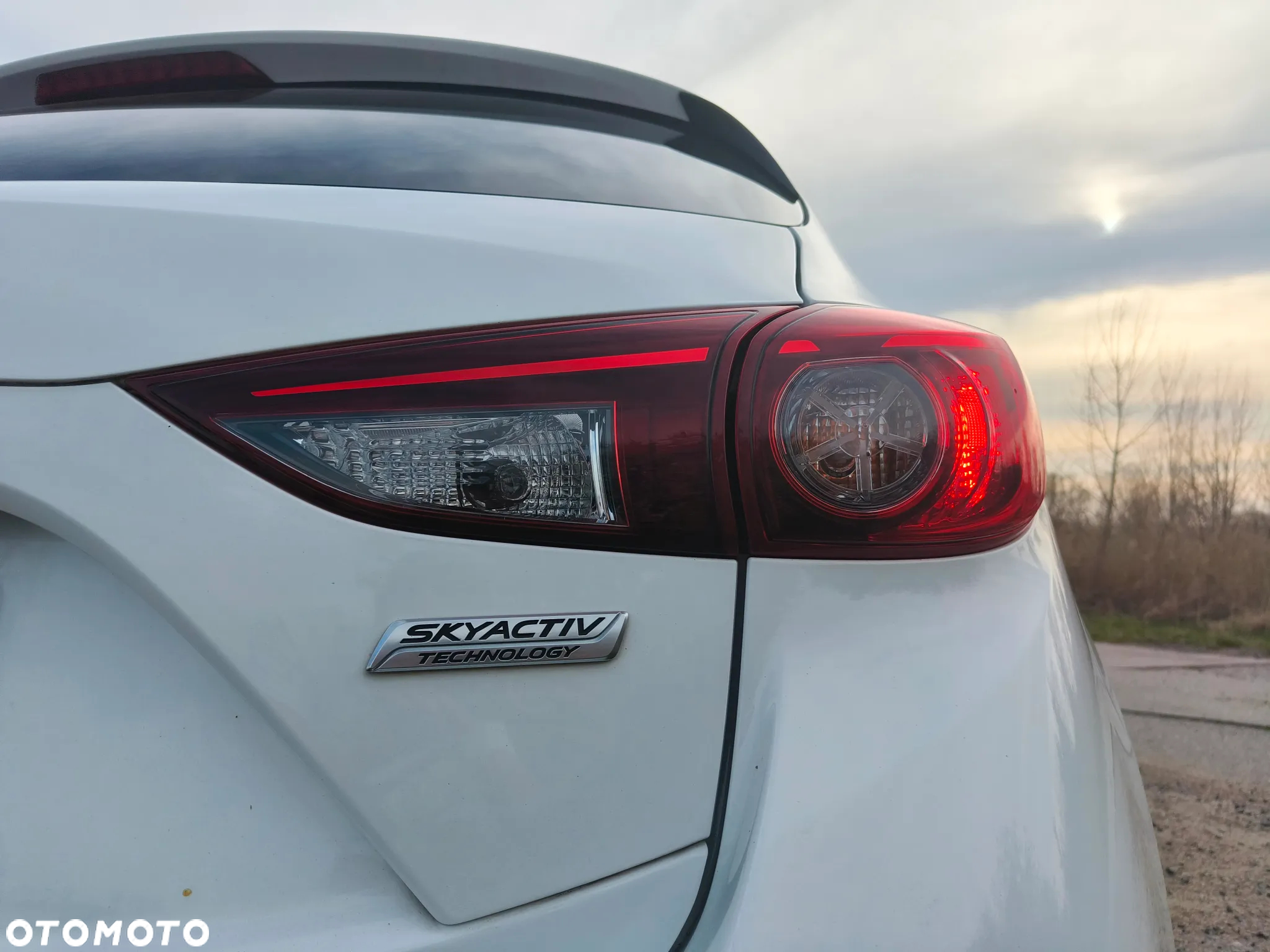 Mazda 3 1.5 D Skyenergy - 26