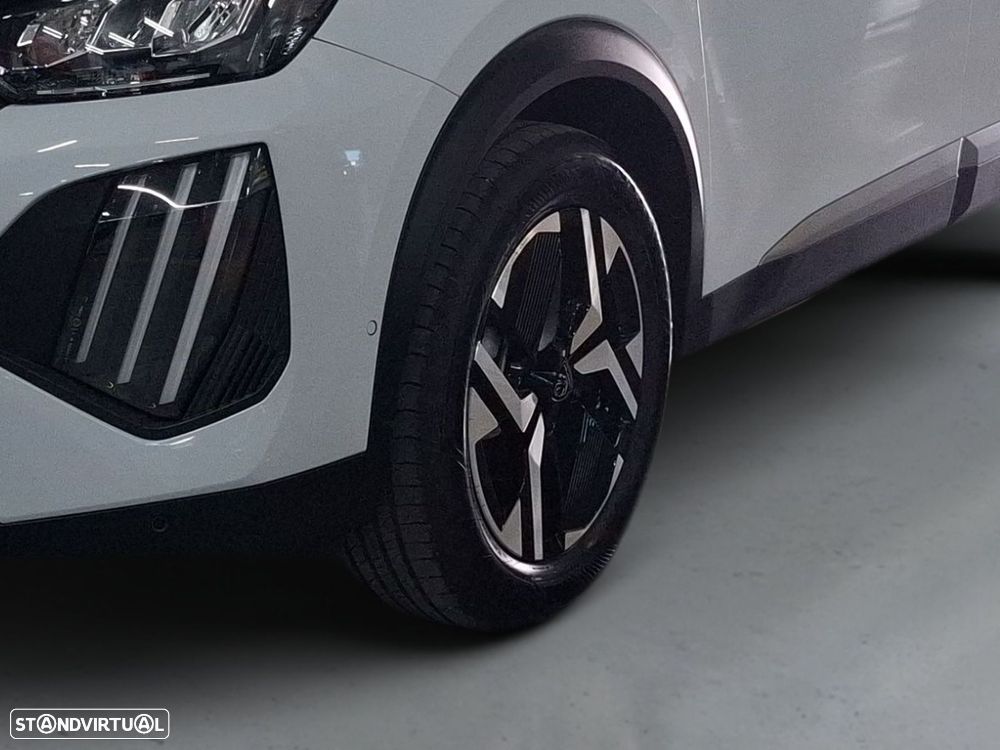 Peugeot 2008 1.2 PureTech Allure - 4