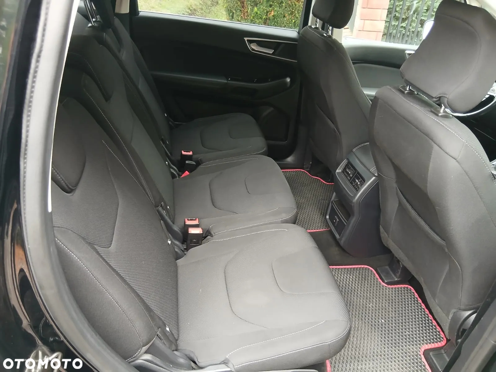 Ford S-Max - 29