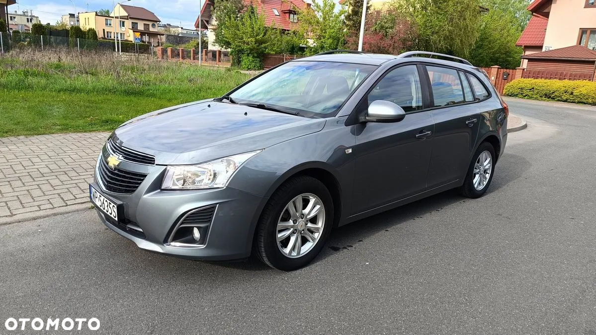 Chevrolet Cruze 1.7 LT - 4