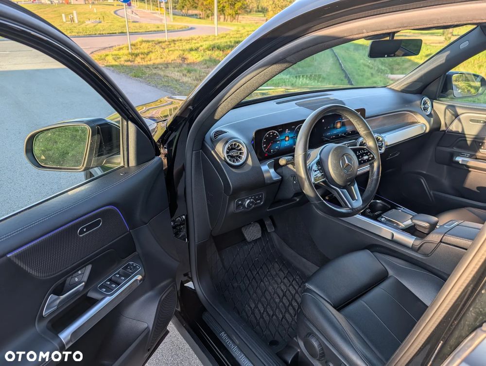 Mercedes-Benz GLB 250 4Matic 8G-DCT Style - 12