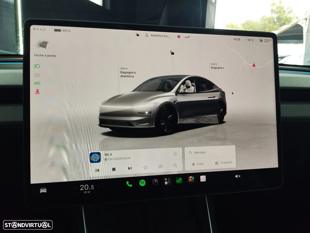 Tesla Model Y - 36