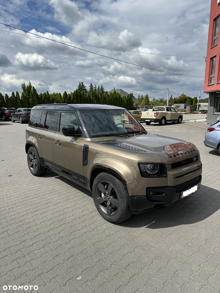 Land Rover Defender 130 P425 X-Dynamic SE - 6