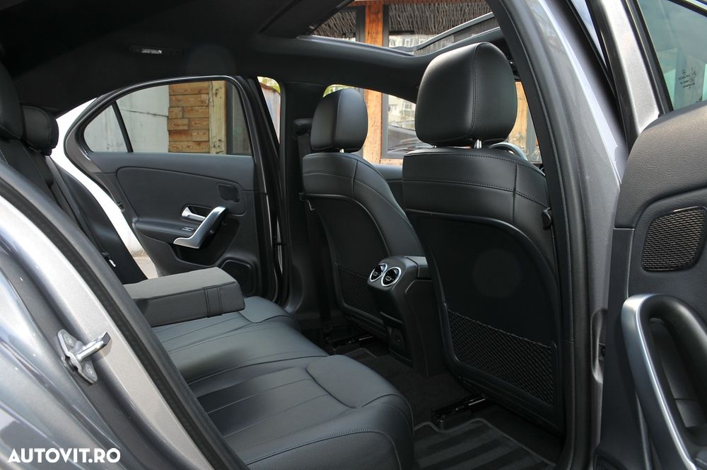 Mercedes-Benz A 180 7G-DCT Edition 2021 - 19