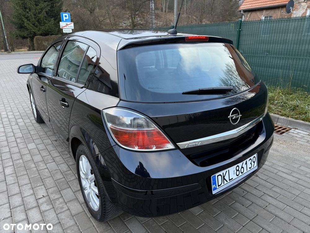 Opel Astra 1.8 Innovation - 9