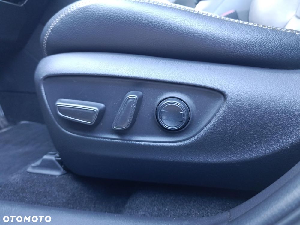 Toyota RAV4 2.5 Hybrid Executive 4x2 - 16