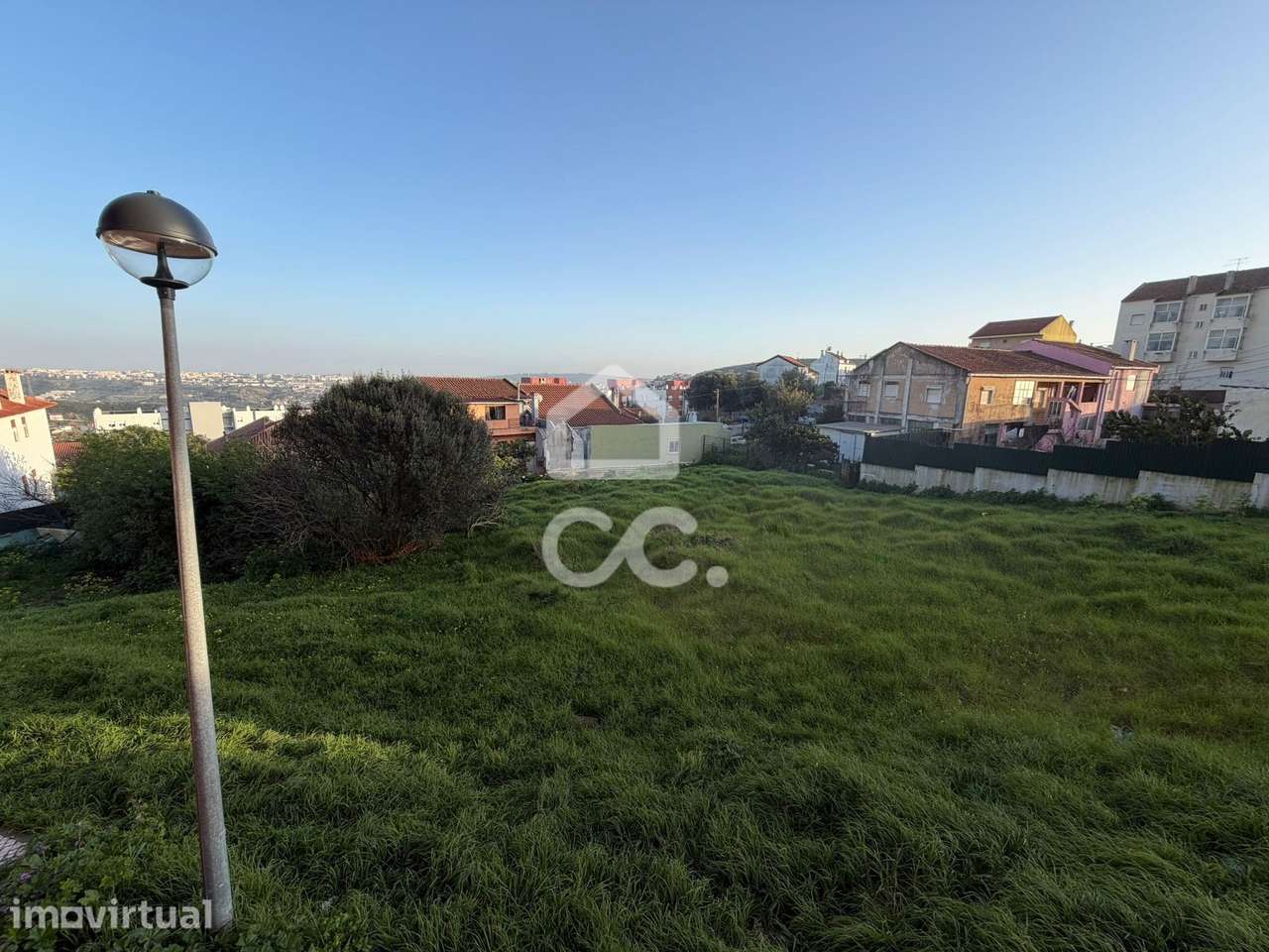 Terreno Urbano em Casal da Mira na Amadora - Grande imagem: 4/10