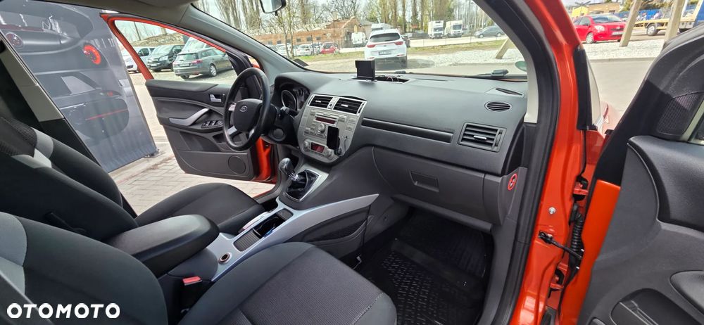 Ford Kuga 2.0 TDCi 2x4 Champions Edition - 37