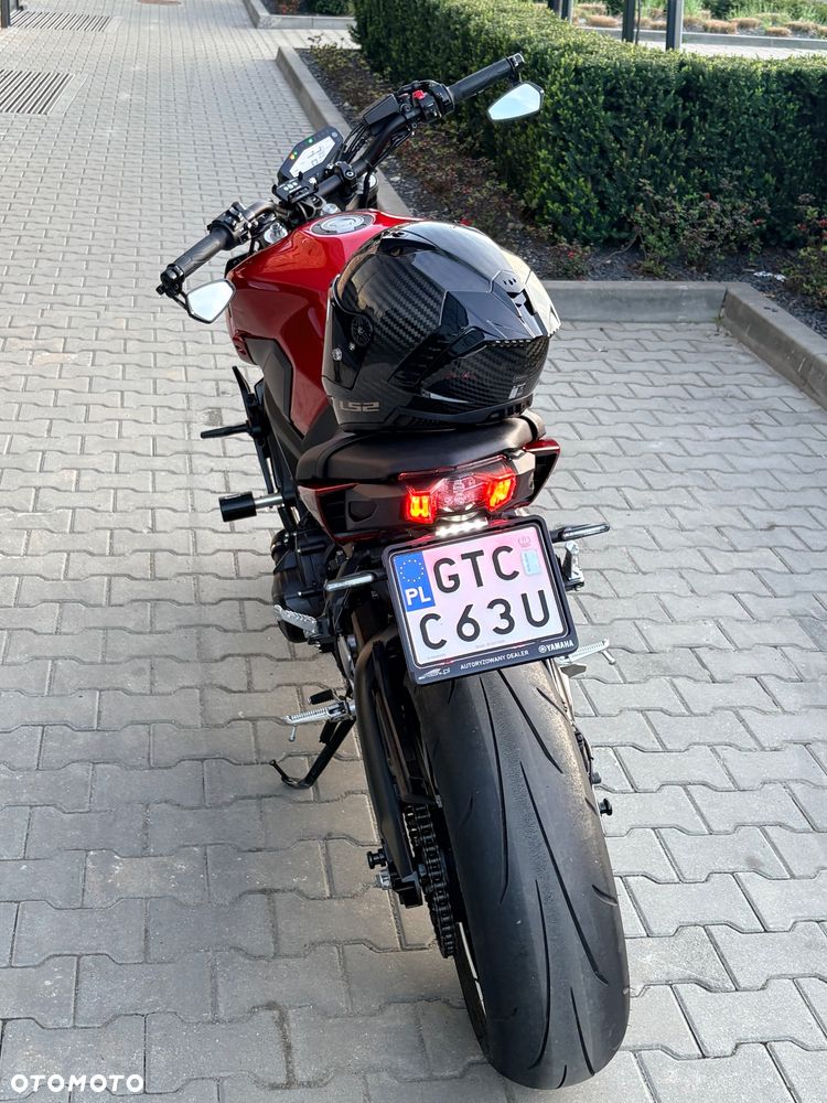 Yamaha FZ - 2