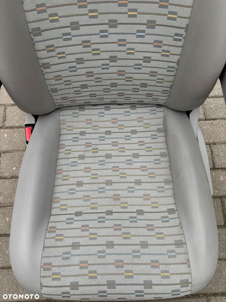 Fotel kierowcy PALACE VW T5 Lift podłokietnik podgrzewany - 6