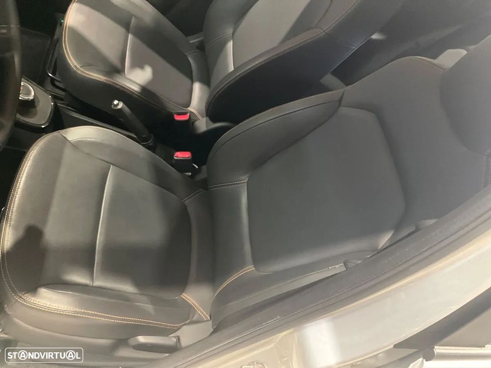 Dacia Spring Comfort Plus - 13