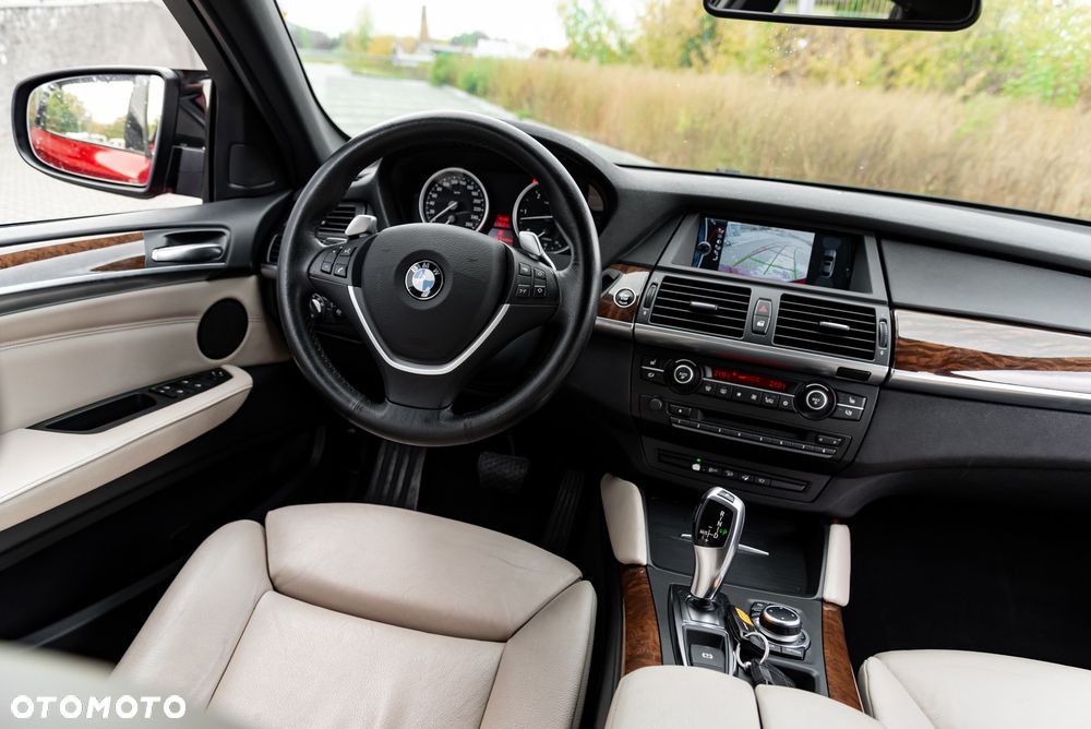 BMW X6 xDrive40d - 26