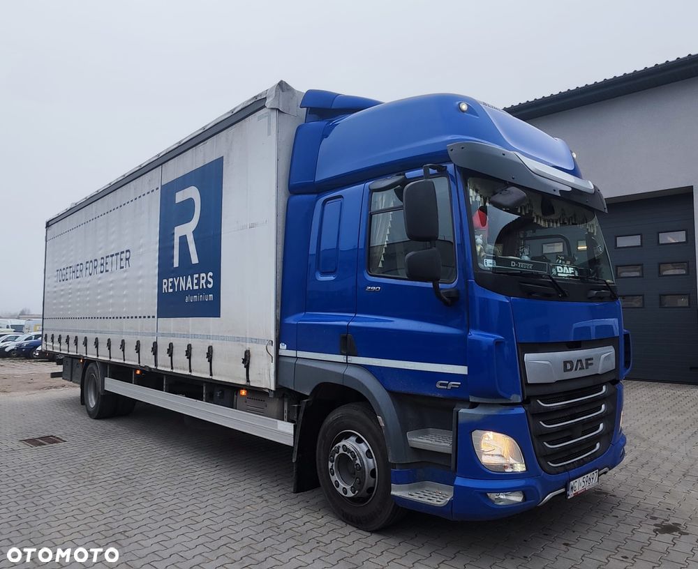 DAF CF - 1
