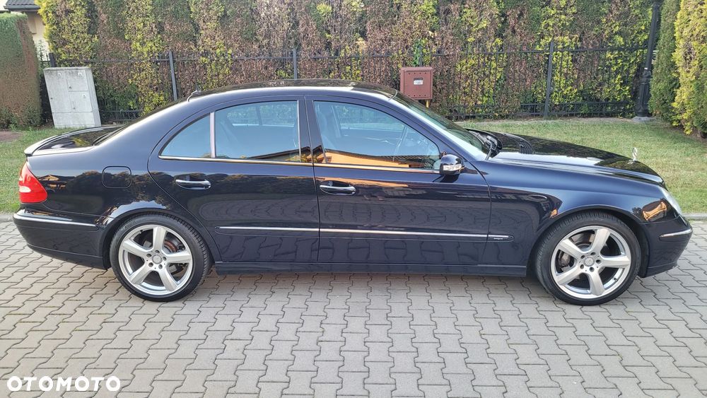 Mercedes-Benz Klasa E 500 Avantgarde - 17