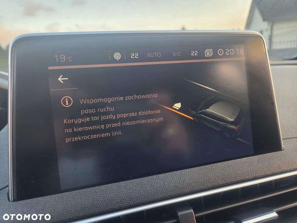 Peugeot 3008 1.2 PureTech GPF Allure S&S - 14
