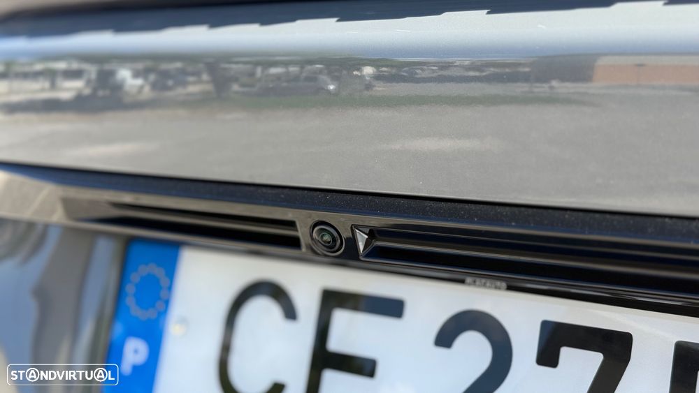 Peugeot e-2008 54 kWh GT - 8