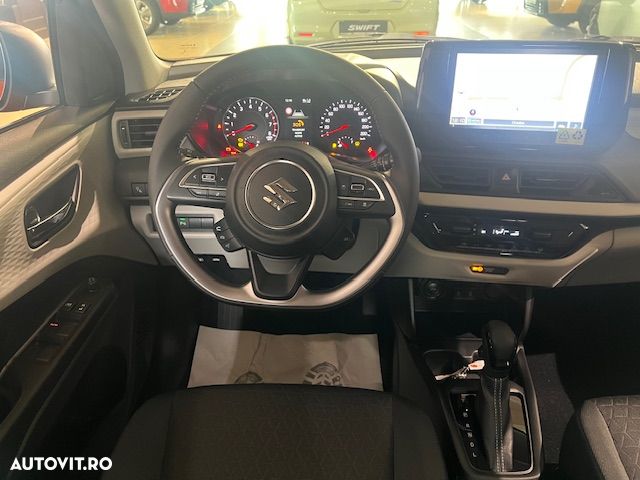 Suzuki Swift 1.2 Dualjet 12V CVT MHEV Passion - 8