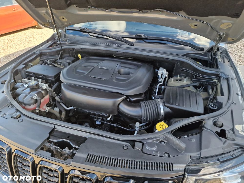 Jeep Grand Cherokee - 35