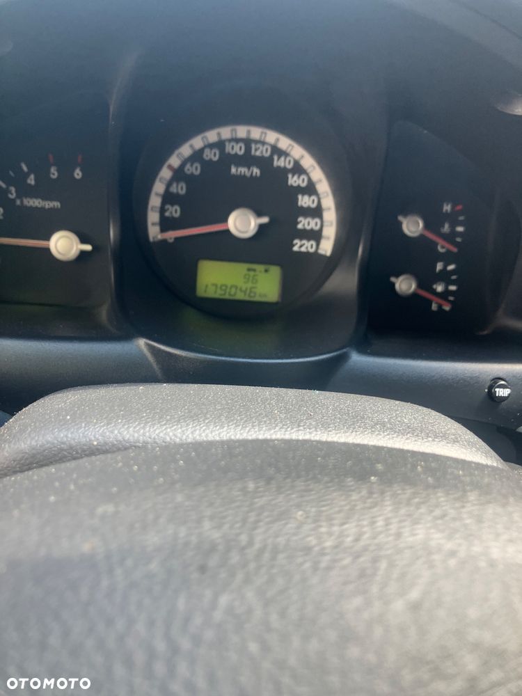 Kia Sportage 2.0 CRDI EX - 14