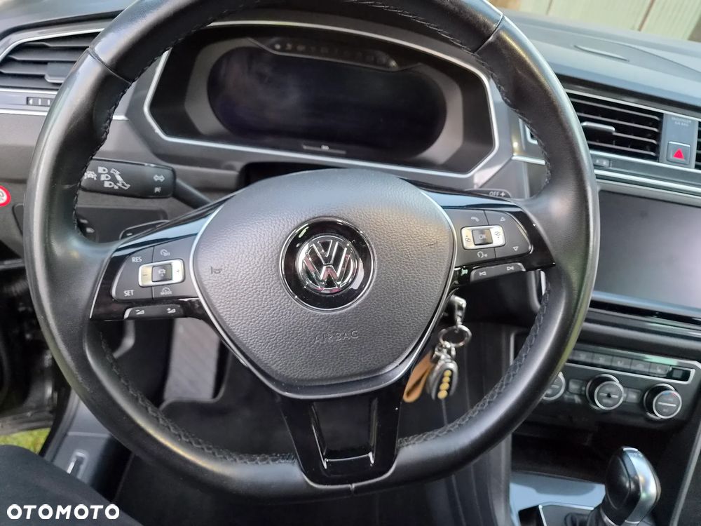 Volkswagen Tiguan 2.0 TDI SCR 4MOTION DSG Highline - 18