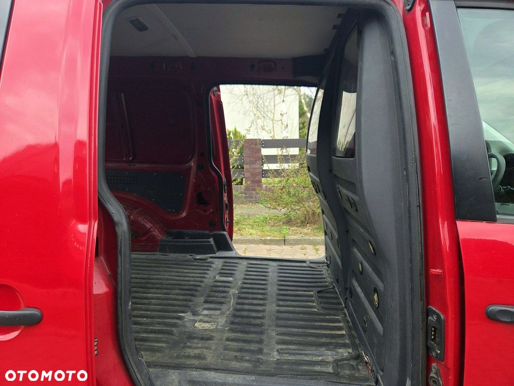 Volkswagen Caddy - 16