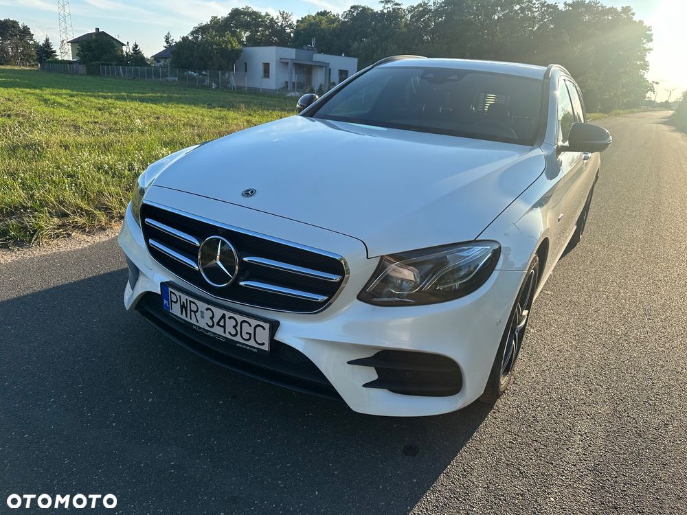 Mercedes-Benz Klasa E - 22