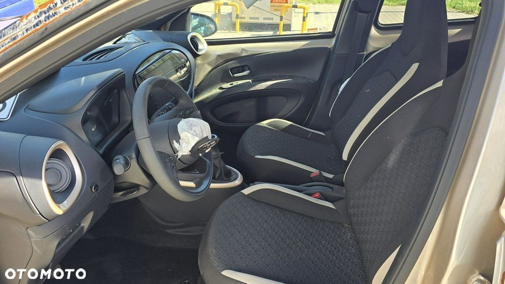 Toyota Aygo X - 9