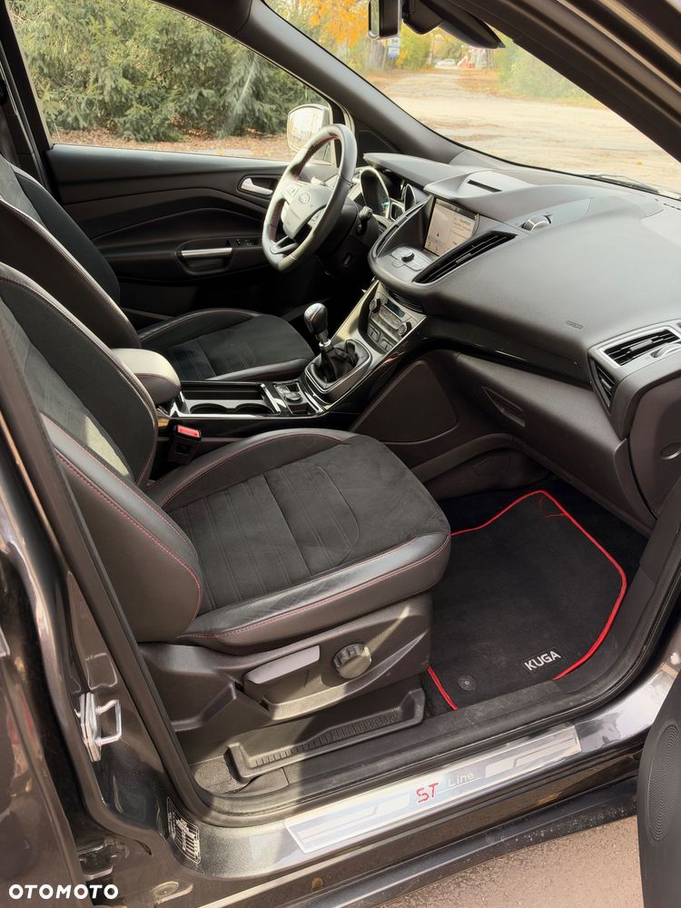 Ford Kuga - 13
