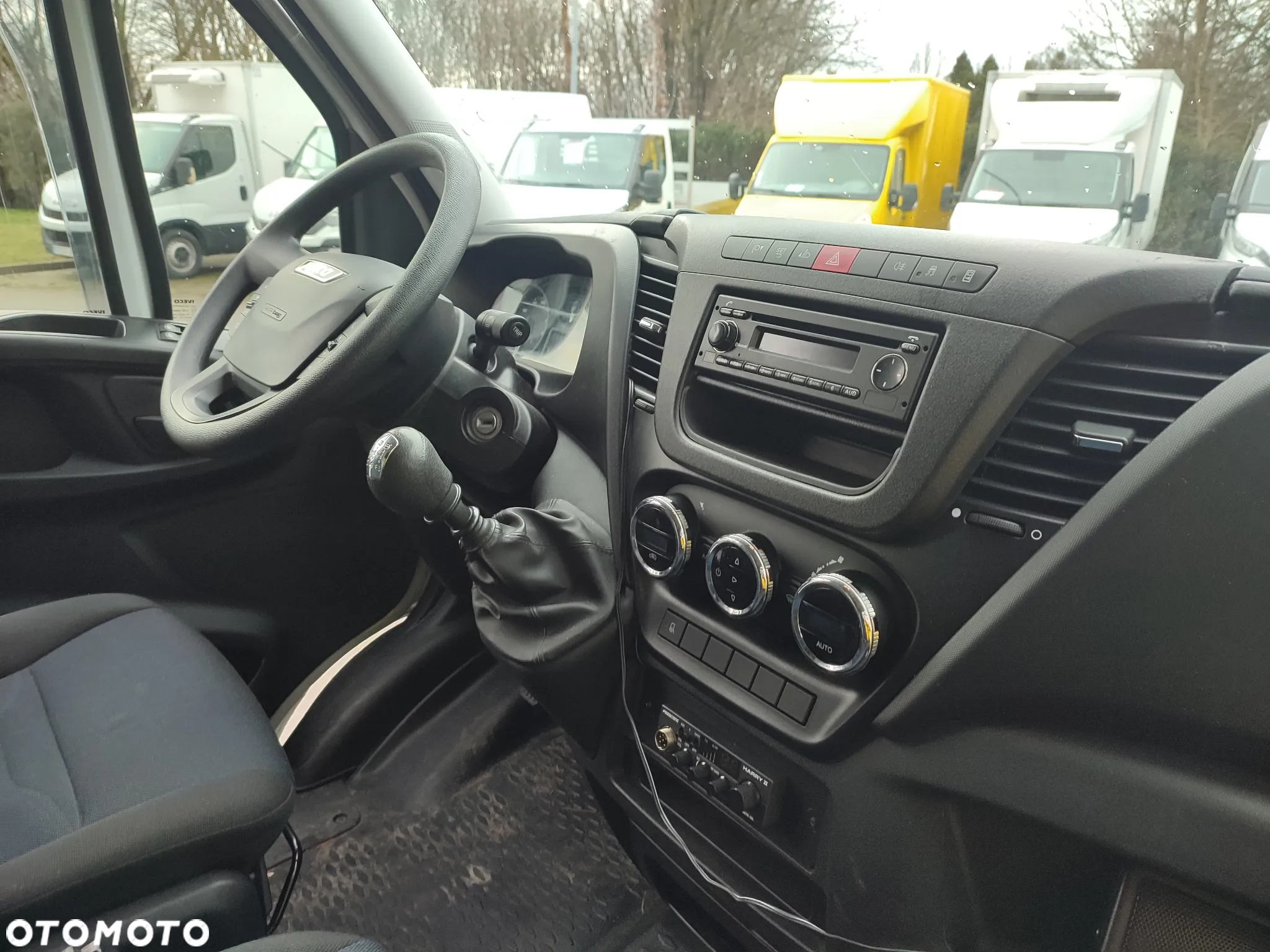 Iveco Daily średni - 22